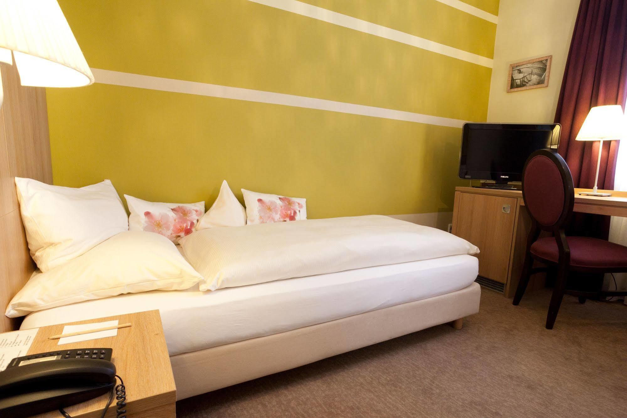 Hotel Schepers Gronau  Eksteriør billede